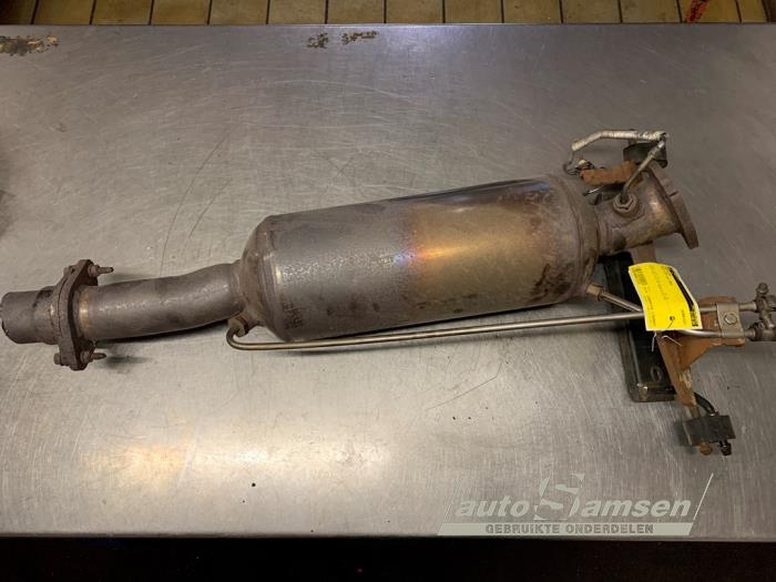 Gebruikte Roetfilter Volvo V70 (BW) 2.4 D5 20V Prijs € 350,00 Margeregeling aangeboden door Auto Samsen B.V.