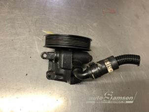 Gebruikte Pomp Servo Ford Fiesta 5 (JD/JH) 1.4 16V Prijs € 50,00 Margeregeling aangeboden door Auto Samsen B.V.