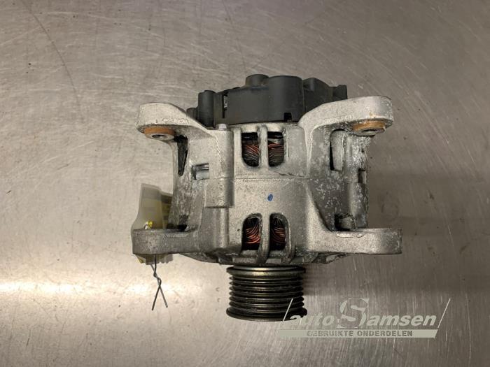 Gebruikte Dynamo Renault Modus/Grand Modus (JP) 1.2 16V TCe Prijs € 50,00 Margeregeling aangeboden door Auto Samsen B.V.