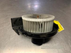 Gebruikte Chaufage Ventilatiemotor Volkswagen Polo V (6R) 1.2 12V Prijs € 50,00 Margeregeling aangeboden door Auto Samsen B.V.