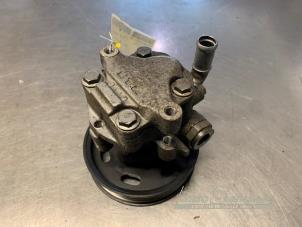 Gebruikte Pomp Servo Volkswagen Caddy III (2KA,2KH,2CA,2CH) 1.9 TDI Prijs € 60,00 Margeregeling aangeboden door Auto Samsen B.V.