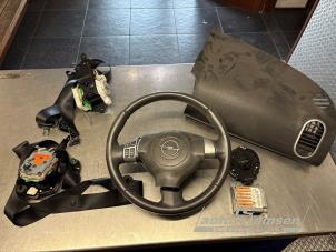 Gebruikte Airbag set Opel Agila (B) 1.0 12V Prijs € 250,00 Margeregeling aangeboden door Auto Samsen B.V.