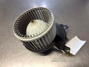 Gebruikte Chaufage Ventilatiemotor Opel Corsa E 1.0 SIDI Turbo 12V Prijs € 40,00 Margeregeling aangeboden door Auto Samsen B.V.