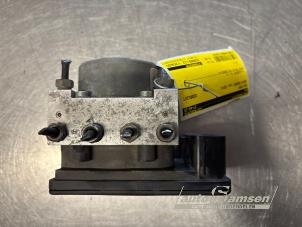 Gebruikte ABS Pomp Dacia Dokker Express (8S) 1.5 dCi 75 Prijs € 75,00 Margeregeling aangeboden door Auto Samsen B.V.