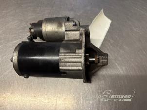Gebruikte Startmotor Dacia Sandero I (BS) 1.6 Prijs € 40,00 Margeregeling aangeboden door Auto Samsen B.V.