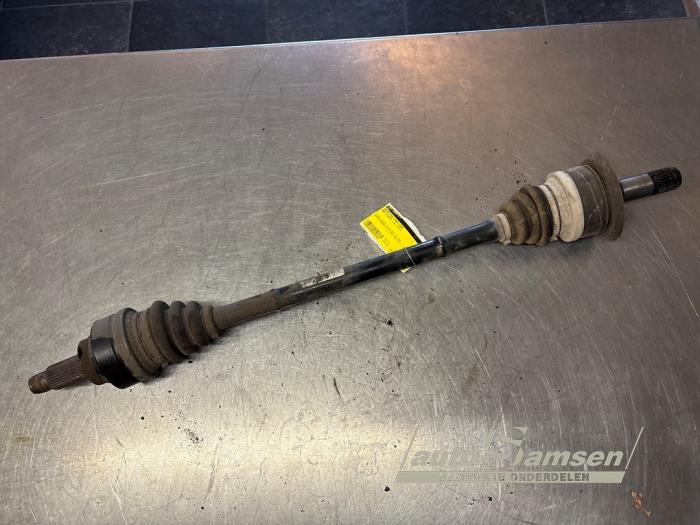 Gebruikte Aandrijfas links-voor BMW 3 serie Touring (F31) 320d 2.0 16V EfficientDynamicsEdition Prijs € 150,00 Margeregeling aangeboden door Auto Samsen B.V.