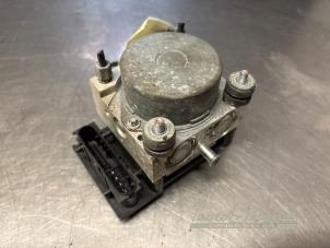 Gebruikte ABS Pomp Suzuki SX4 (EY/GY) 1.6 16V VVT Comfort,Exclusive Autom. Prijs € 200,00 Margeregeling aangeboden door Auto Samsen B.V.