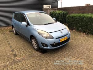 Gebruikte Katalysator Renault Grand Scénic III (JZ) 1.4 16V TCe 130 Prijs € 225,00 Margeregeling aangeboden door Auto Samsen B.V.