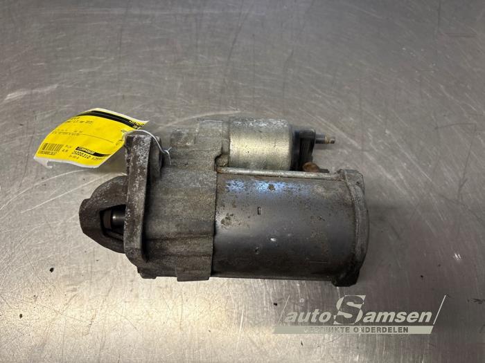Gebruikte Startmotor Renault Clio IV (5R) 1.5 Energy dCi 90 FAP Prijs € 40,00 Margeregeling aangeboden door Auto Samsen B.V.