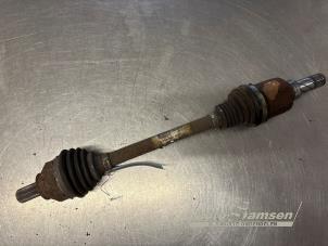 Gebruikte Aandrijfas links-achter Renault Twingo III (AH) 1.0 SCe 70 12V Prijs € 50,00 Margeregeling aangeboden door Auto Samsen B.V.