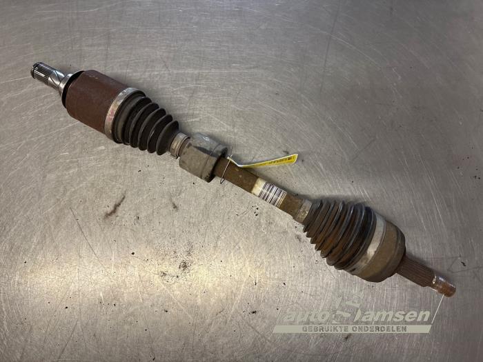 Gebruikte Steekas links-voor Renault Megane III Grandtour (KZ) 1.5 dCi 110 Prijs € 50,00 Margeregeling aangeboden door Auto Samsen B.V.