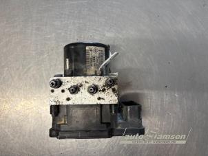 Gebruikte ABS Pomp Renault Megane III Grandtour (KZ) 1.5 dCi 110 Prijs € 225,00 Margeregeling aangeboden door Auto Samsen B.V.