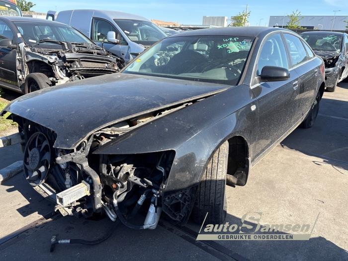 Gebruikte Alternator Audi A6 Quattro (C6) 2.7 TDI V6 24V Prijs € 65,00 Margeregeling aangeboden door Auto Samsen B.V.