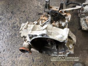 Gebruikte Versnellingsbak Volkswagen Polo V (6R) 1.2 12V BlueMotion Technology Prijs € 300,00 Margeregeling aangeboden door Auto Samsen B.V.