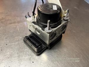 Gebruikte ABS Pomp Toyota Yaris III (P13) 1.33 16V Dual VVT-I Prijs € 75,00 Margeregeling aangeboden door Auto Samsen B.V.