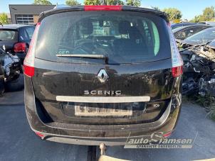 Gebruikte Bumper achter Renault Grand Scénic III (JZ) 1.2 16V TCe 130 Prijs € 250,00 Margeregeling aangeboden door Auto Samsen B.V.