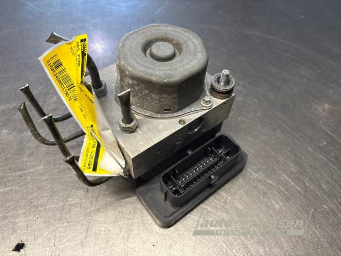 Gebruikte ABS Pomp Mitsubishi Space Star (A0) 1.2 12V Prijs € 100,00 Margeregeling aangeboden door Auto Samsen B.V.