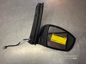 Gebruikte Buitenspiegel rechts Ford Grand C-Max (DXA) 1.0 Ti-VCT EcoBoost 12V 125 Prijs € 125,00 Margeregeling aangeboden door Auto Samsen B.V.