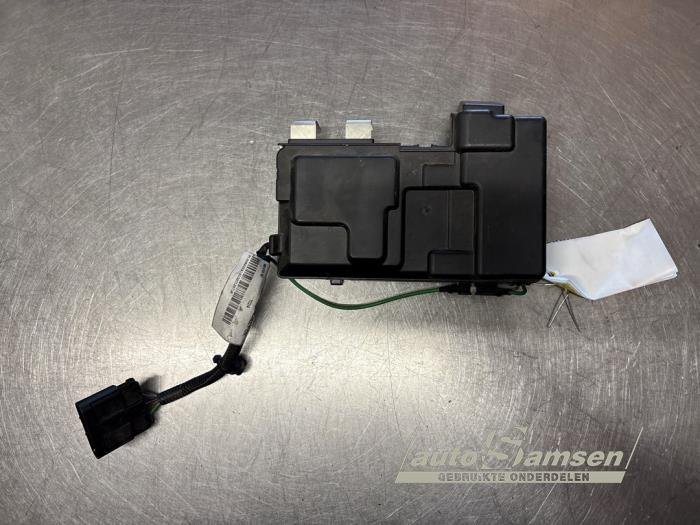 Gebruikte Start/Stop computer Volvo V60 I (FW/GW) 2.4 D6 20V Plug-in Hybrid AWD Prijs € 40,00 Margeregeling aangeboden door Auto Samsen B.V.