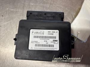 Gebruikte Handrem Module Volvo V60 I (FW/GW) 2.4 D6 20V Plug-in Hybrid AWD Prijs € 30,00 Margeregeling aangeboden door Auto Samsen B.V.