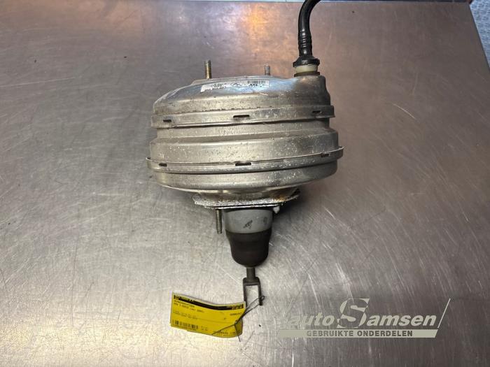 Gebruikte Rembekrachtiger BMW 7 serie (E65/E66/E67) 760i,Li 6.0 V12 48V Prijs € 75,00 Margeregeling aangeboden door Auto Samsen B.V.