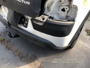Gebruikte Bumper achter Citroen C4 Cactus (0B/0P) 1.2 PureTech 110 12V Prijs € 200,00 Margeregeling aangeboden door Auto Samsen B.V.