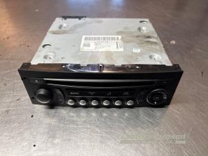 Gebruikte Radio Citroen C3 (SC) 1.2 VTi 82 12V Prijs € 50,00 Margeregeling aangeboden door Auto Samsen B.V.