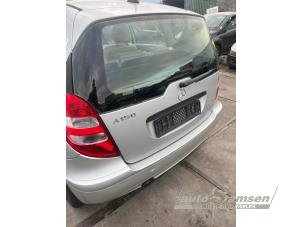 Gebruikte Achterklep Mercedes A (W169) 1.5 A-150 5-Drs. Prijs € 100,00 Margeregeling aangeboden door Auto Samsen B.V.