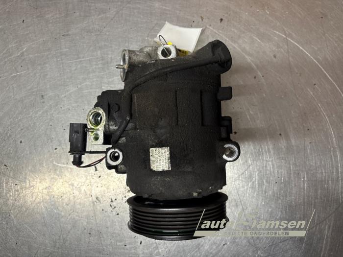 Gebruikte Aircopomp Volkswagen Polo IV (9N1/2/3) 1.2 12V Prijs € 50,00 Margeregeling aangeboden door Auto Samsen B.V.