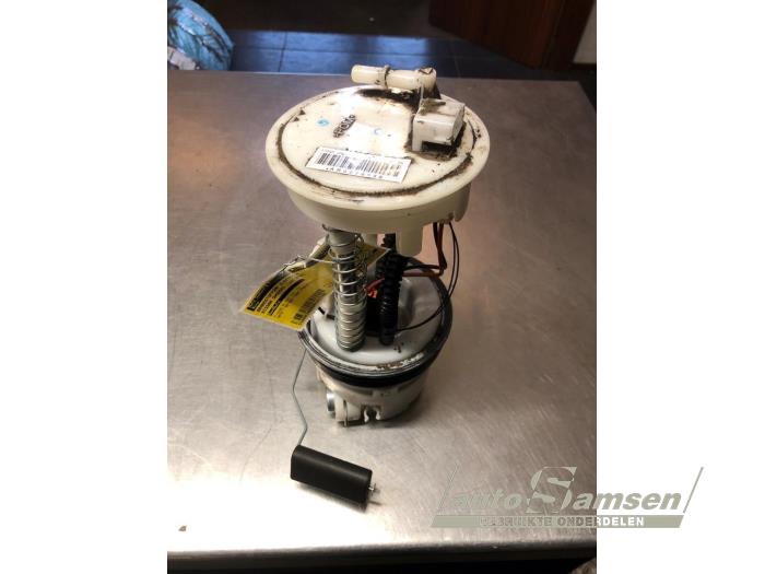 Gebruikte Tank element Pomp Nissan Qashqai (J10) 1.6 16V Prijs € 75,00 Margeregeling aangeboden door Auto Samsen B.V.