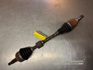 Gebruikte Cardanas links-voor (VWA) Renault Captur (2R) 1.5 Energy dCi 90 FAP Prijs € 75,00 Margeregeling aangeboden door Auto Samsen B.V.