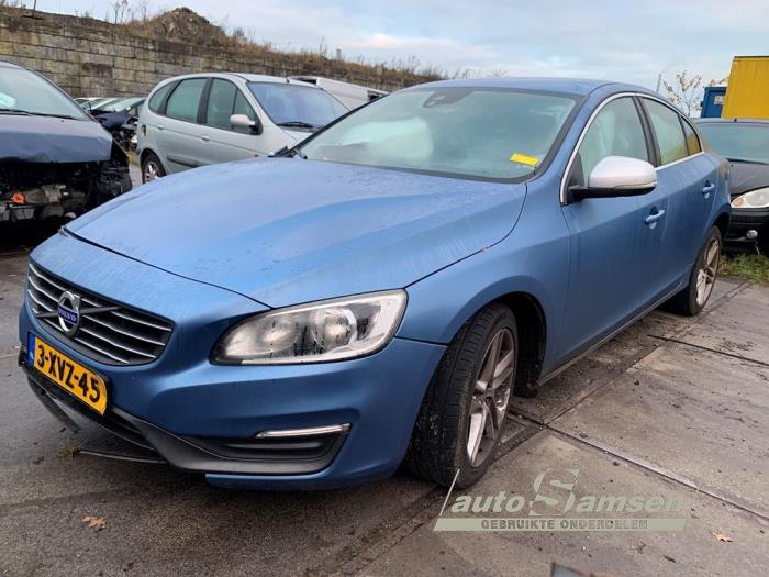 Gebruikte Tank element Pomp Volvo S60 II (FS) 1.6 DRIVe,D2 Prijs € 75,00 Margeregeling aangeboden door Auto Samsen B.V.
