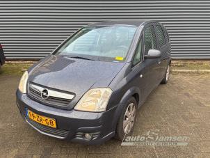 Startmotor van een Opel Meriva (A) 1.4 16V Twinport 2008