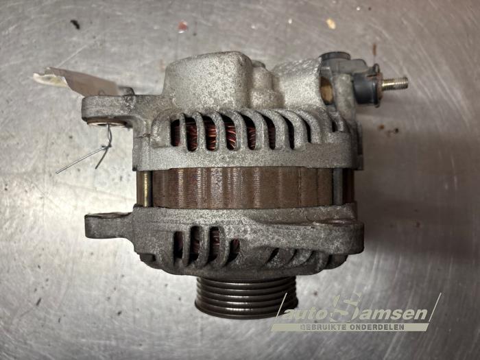 Gebruikte Dynamo Mitsubishi Grandis (NA) 2.4 16V MIVEC Prijs € 50,00 Margeregeling aangeboden door Auto Samsen B.V.