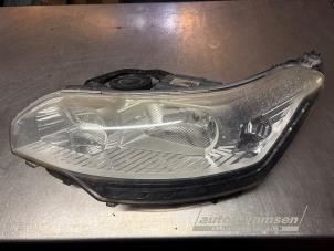 Gebruikte Koplamp links Citroen C5 III Tourer (RW) 1.6 16V THP 155 Prijs € 100,00 Margeregeling aangeboden door Auto Samsen B.V.