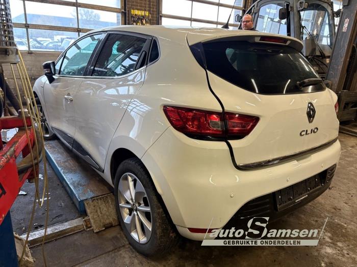 Gebruikte Katalysator Renault Clio IV (5R) 1.2 16V Prijs € 200,00 Margeregeling aangeboden door Auto Samsen B.V.