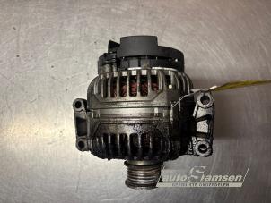 Gebruikte Dynamo Mercedes Vito (638.1/2) 2.2 CDI 110 16V Prijs € 75,00 Margeregeling aangeboden door Auto Samsen B.V.