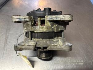 Gebruikte Dynamo Renault Captur (2R) 0.9 Energy TCE 12V Prijs € 50,00 Margeregeling aangeboden door Auto Samsen B.V.