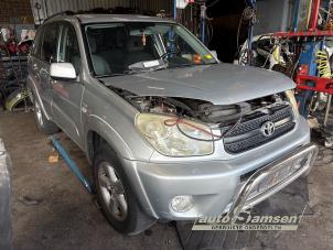 Gebruikte Triangel links-voor Toyota RAV4 (A2) 2.0 16V VVT-i 4x4 Prijs € 75,00 Margeregeling aangeboden door Auto Samsen B.V.