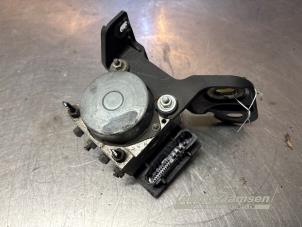 Gebruikte ABS Pomp Opel Corsa D 1.2 16V Prijs € 150,00 Margeregeling aangeboden door Auto Samsen B.V.