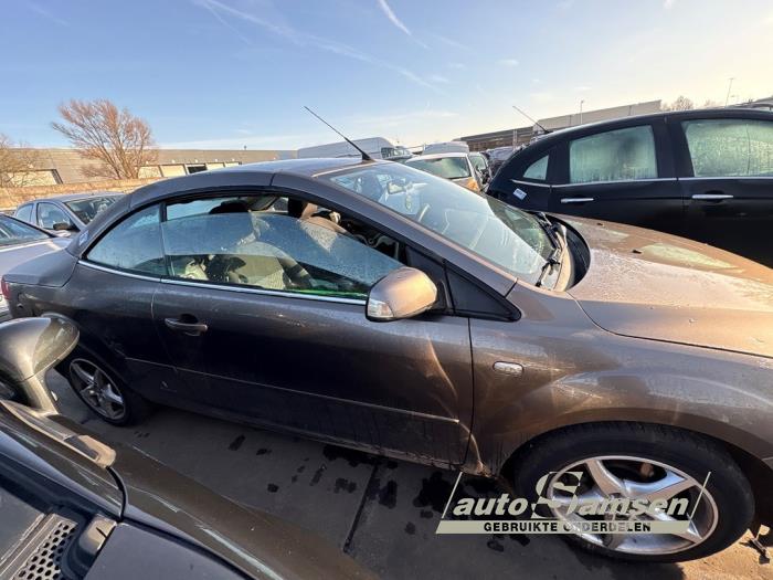 Gebruikte Tank element Pomp Ford Focus 2 C+C 1.6 16V Prijs € 75,00 Margeregeling aangeboden door Auto Samsen B.V.