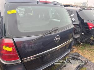 Gebruikte Achterklep Opel Zafira (M75) 1.9 CDTI Prijs € 125,00 Margeregeling aangeboden door Auto Samsen B.V.