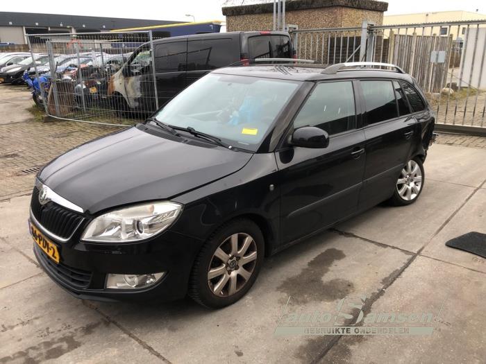 Radiateur Skoda Fabia II Combi, 2007 / 2014 1.2 TSI, Combi/o, 4Dr, Benzine, 1.197cc, 63kW (86pk), FWD, CBZA, 2010-03 / 2014-12 (Gebruikt)