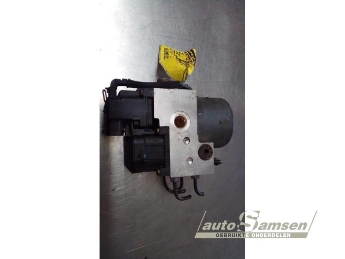 Gebruikte ABS Pomp Opel Meriva (A) 1.6 16V Prijs € 75,00 Margeregeling aangeboden door Auto Samsen B.V.