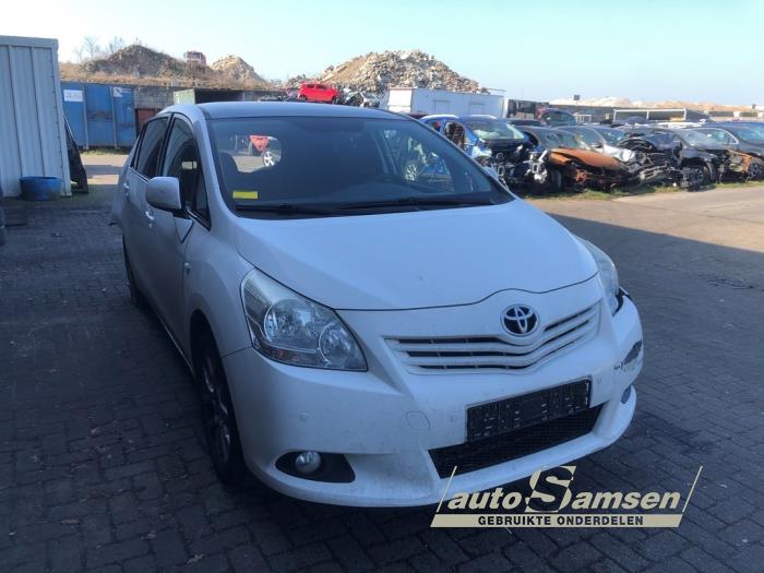Gebruikte Radiateur Toyota Verso 1.8 16V VVT-i Prijs € 75,00 Margeregeling aangeboden door Auto Samsen B.V.