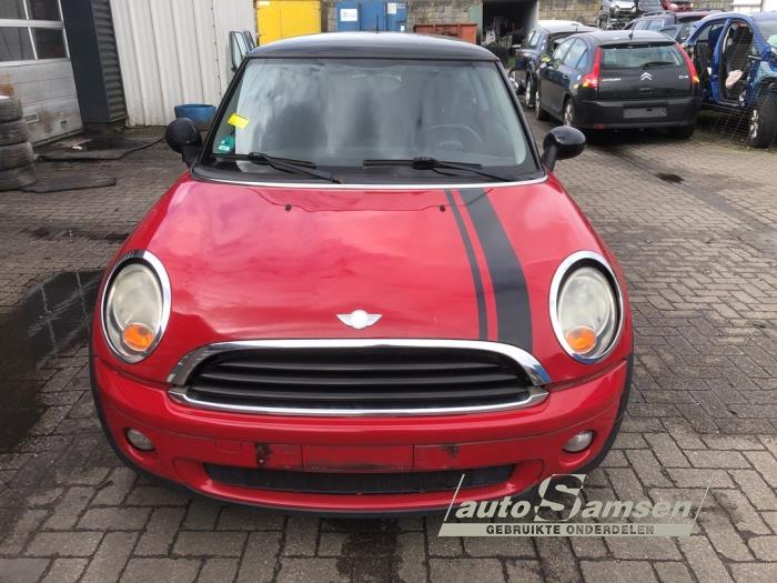 Gebruikte Radiateur Mini Mini (R56) 1.4 16V One Prijs € 50,00 Margeregeling aangeboden door Auto Samsen B.V.
