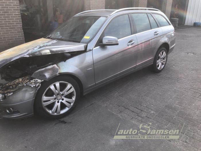 Gebruikte Differentieel achter Mercedes C Estate (S204) 1.6 C-180K 16V BlueEfficiency Prijs € 250,00 Margeregeling aangeboden door Auto Samsen B.V.