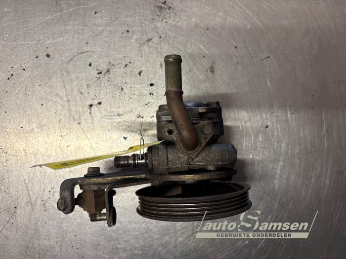 Gebruikte Pomp Servo Mazda MX-5 (NB18/35/8C) 1.6i 16V Prijs € 40,00 Margeregeling aangeboden door Auto Samsen B.V.