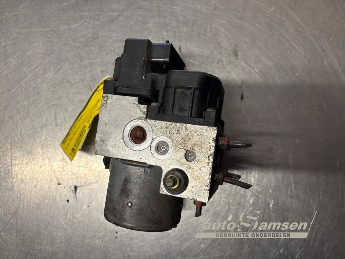 Gebruikte ABS Pomp Mazda MX-5 (NB18/35/8C) 1.6i 16V Prijs € 50,00 Margeregeling aangeboden door Auto Samsen B.V.