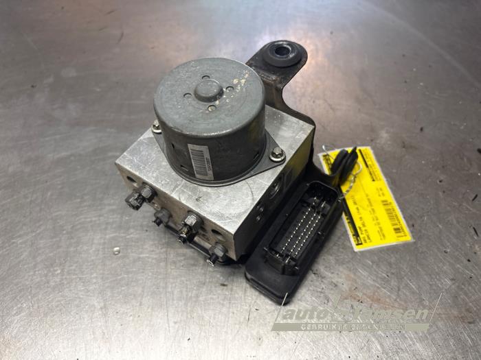 Gebruikte ABS Pomp Lancia Delta (844) 1.4 MultiAir 16V Prijs € 50,00 Margeregeling aangeboden door Auto Samsen B.V.